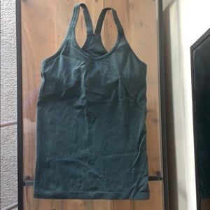 Lululemon workout tank